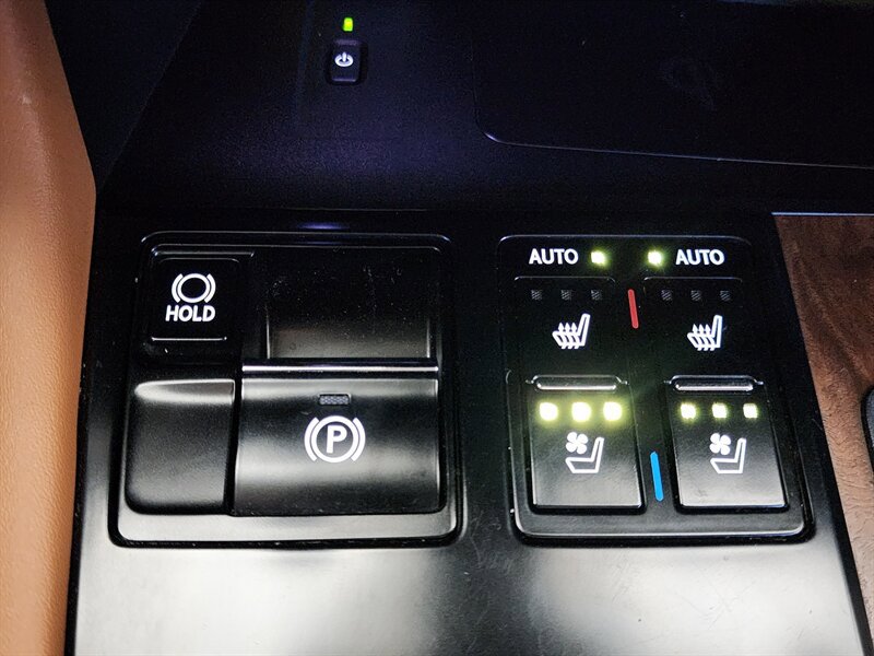 Used 2022 Lexus RX 350L w/ Premium Package image 53