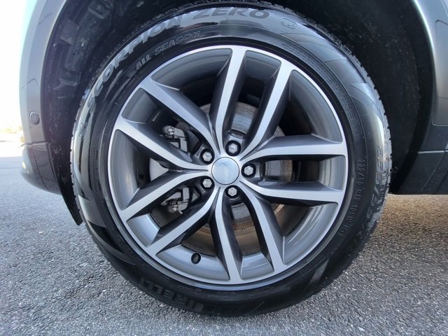 Used 2025 Land Rover Discovery Sport Dynamic SE image 16