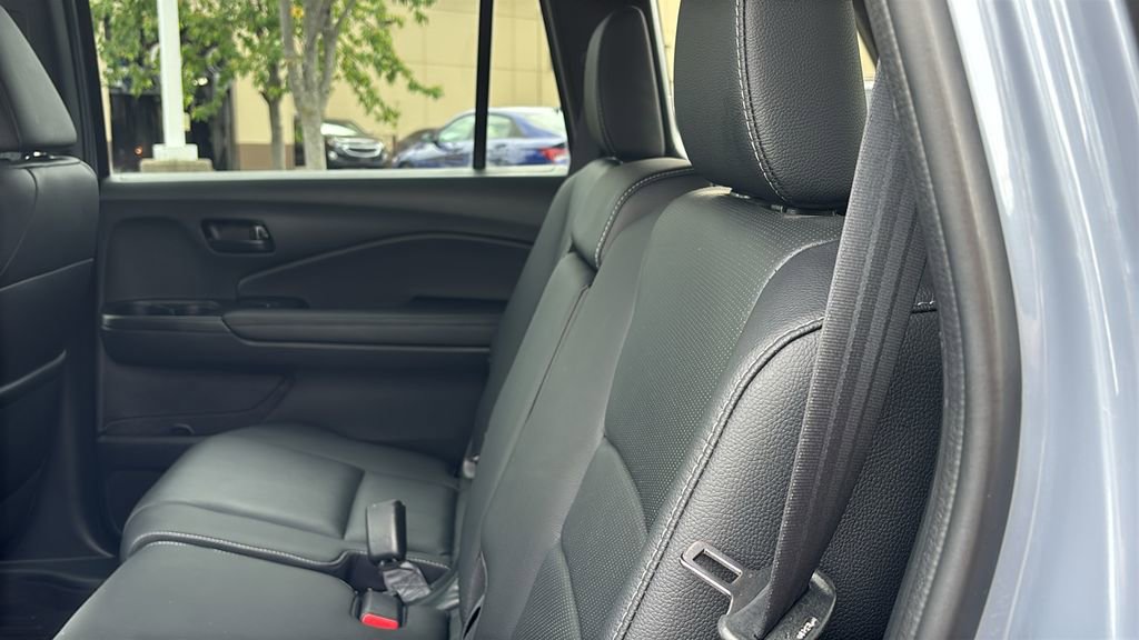 Used 2023 Honda Passport EX-L image 30