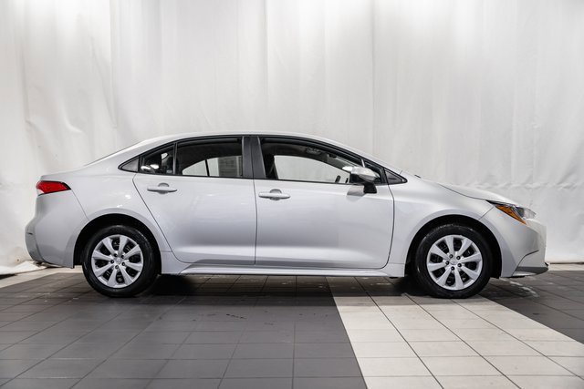 Used 2024 Toyota Corolla LE image 3