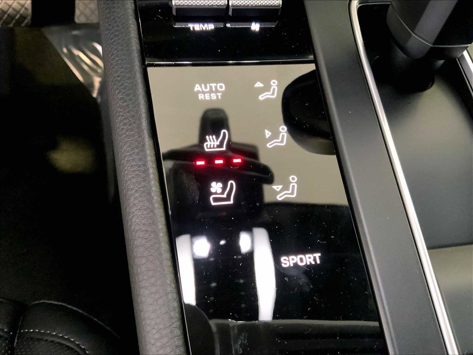 New 2026 Porsche Macan AWD/4WD image 25