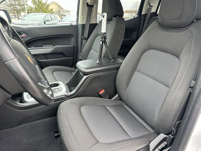 Used 2022 Chevrolet Colorado LT w/ LT Convenience Package AWD/4WD image 13