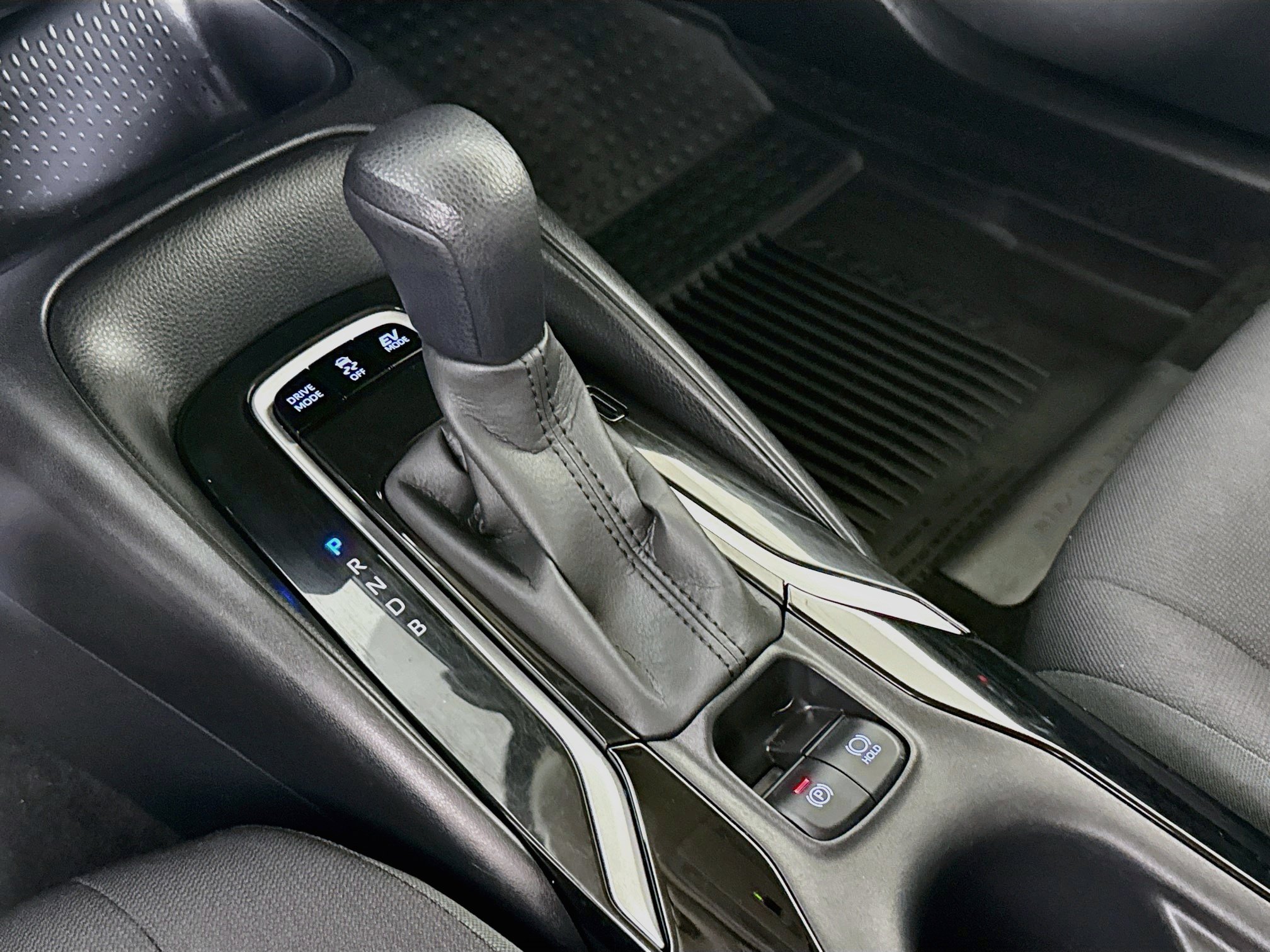 Certified 2022 Toyota Corolla LE FWD image 18