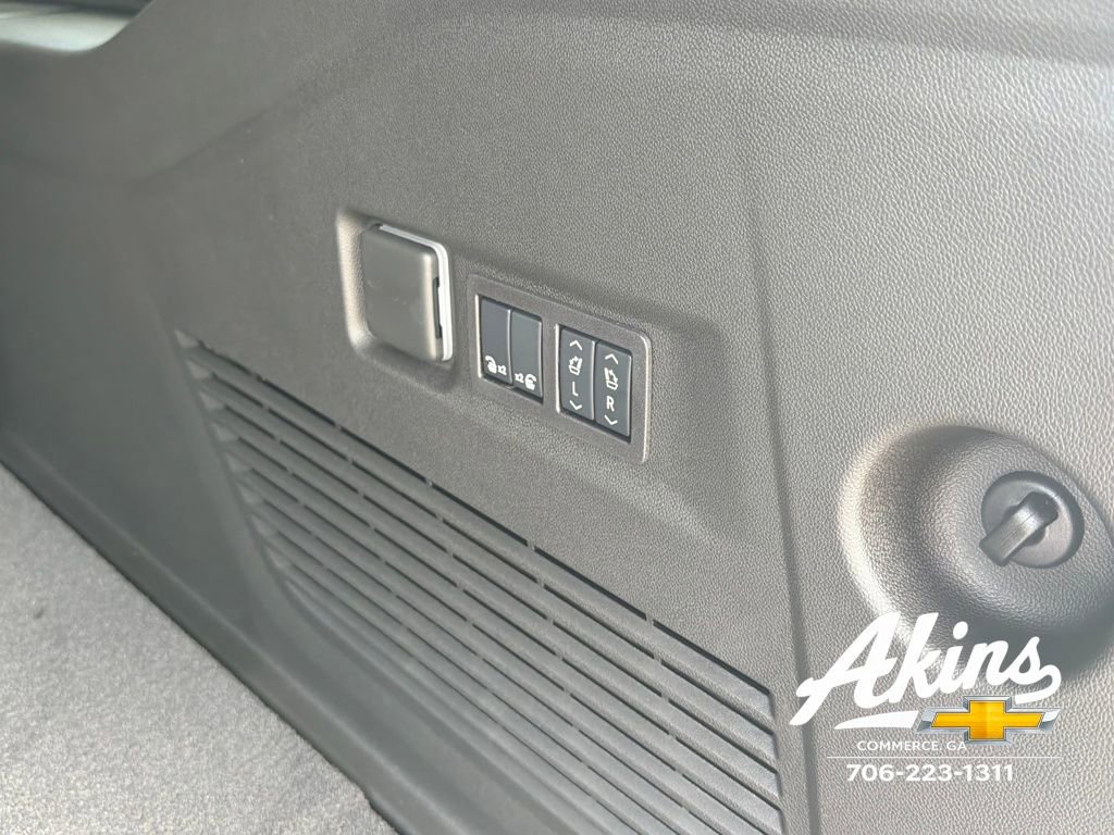 New 2026 Chevrolet Suburban Premier w/ Sun And Tow Package image 9