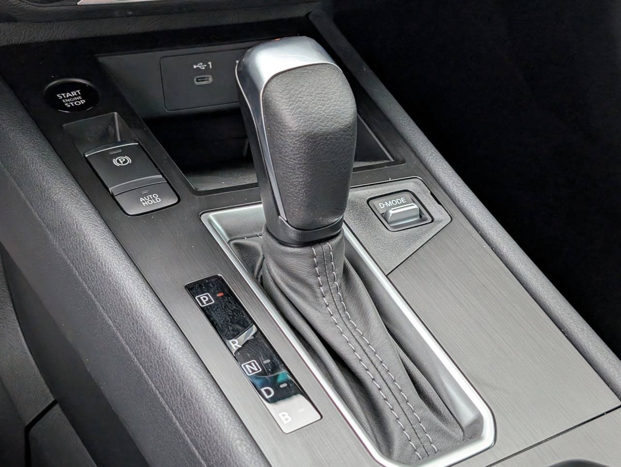 New 2026 Nissan Kicks S FWD image 18