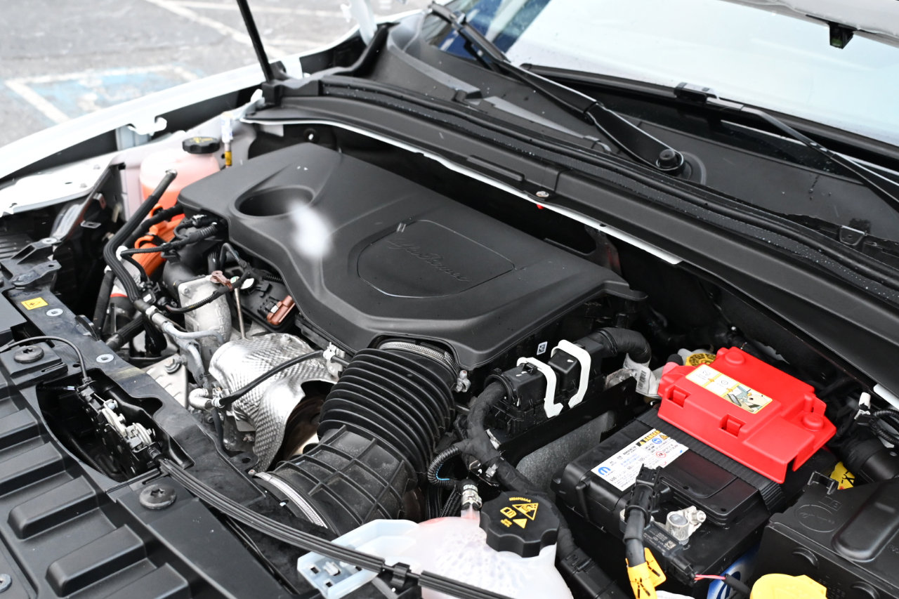 Used 2024 Alfa Romeo Tonale Veloce w/ Active Assist Package image 42