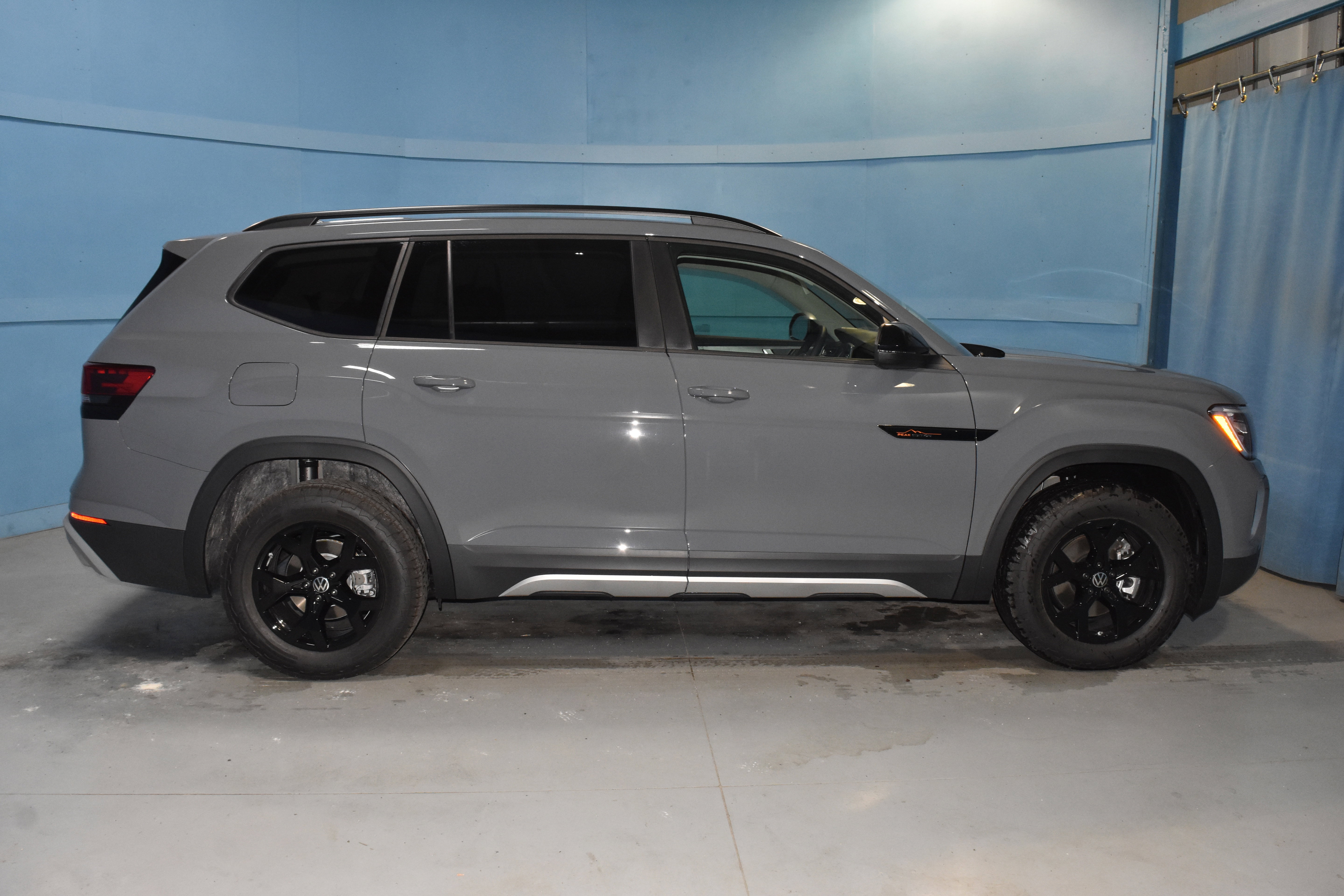 New 2026 Volkswagen Atlas Peak Edition AWD/4WD image 19