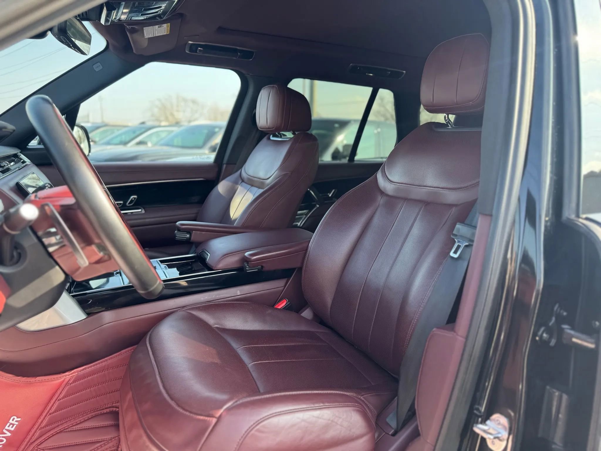 Used 2023 Land Rover Range Rover SE image 13