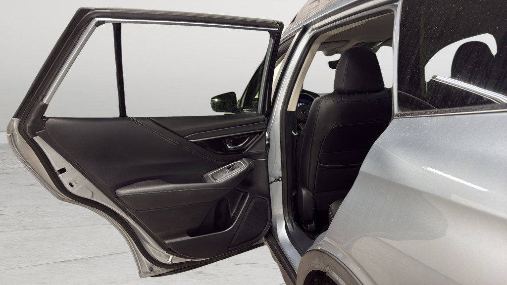 Used 2020 Subaru Outback Limited w/ Popular Package #2 image 27