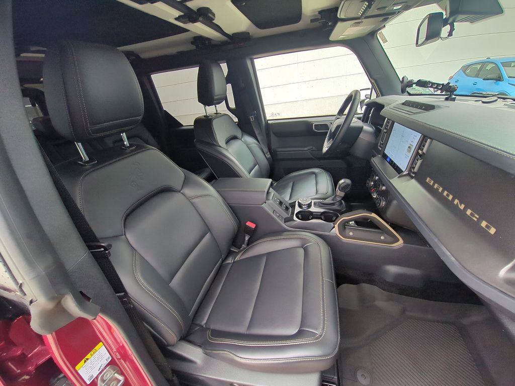 Used 2025 Ford Bronco Badlands AWD/4WD image 34