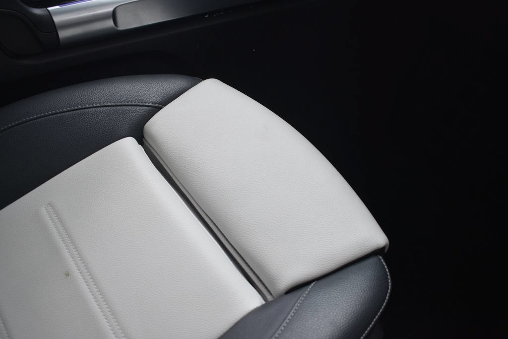 Used 2022 Mercedes-Benz GLB 35 AMG 4MATIC image 23