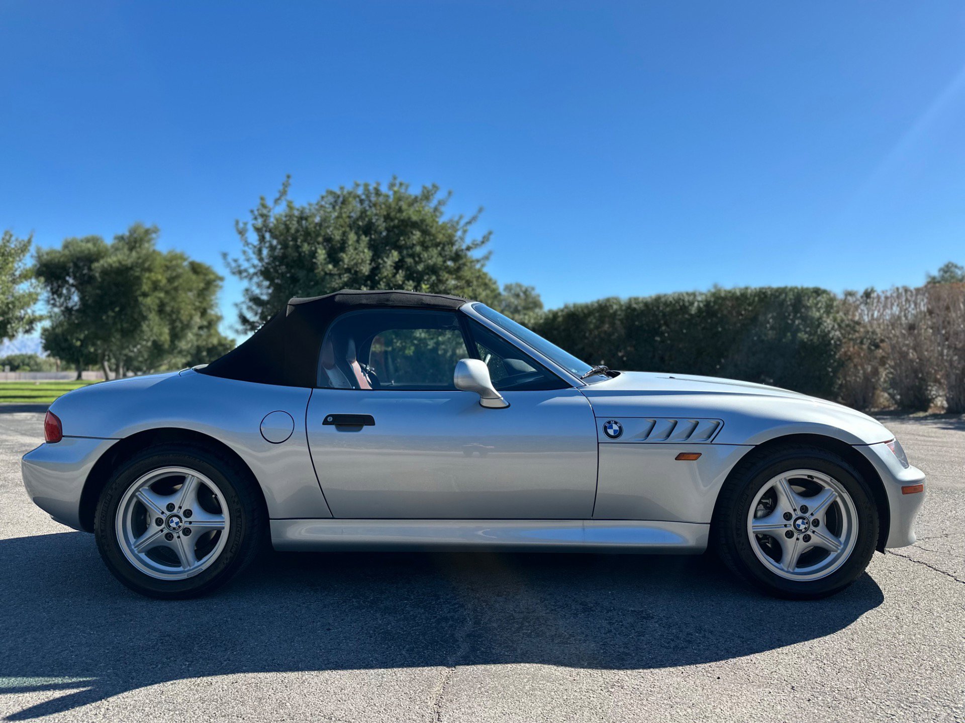 Used 1998 BMW Z3 1.9 image 9
