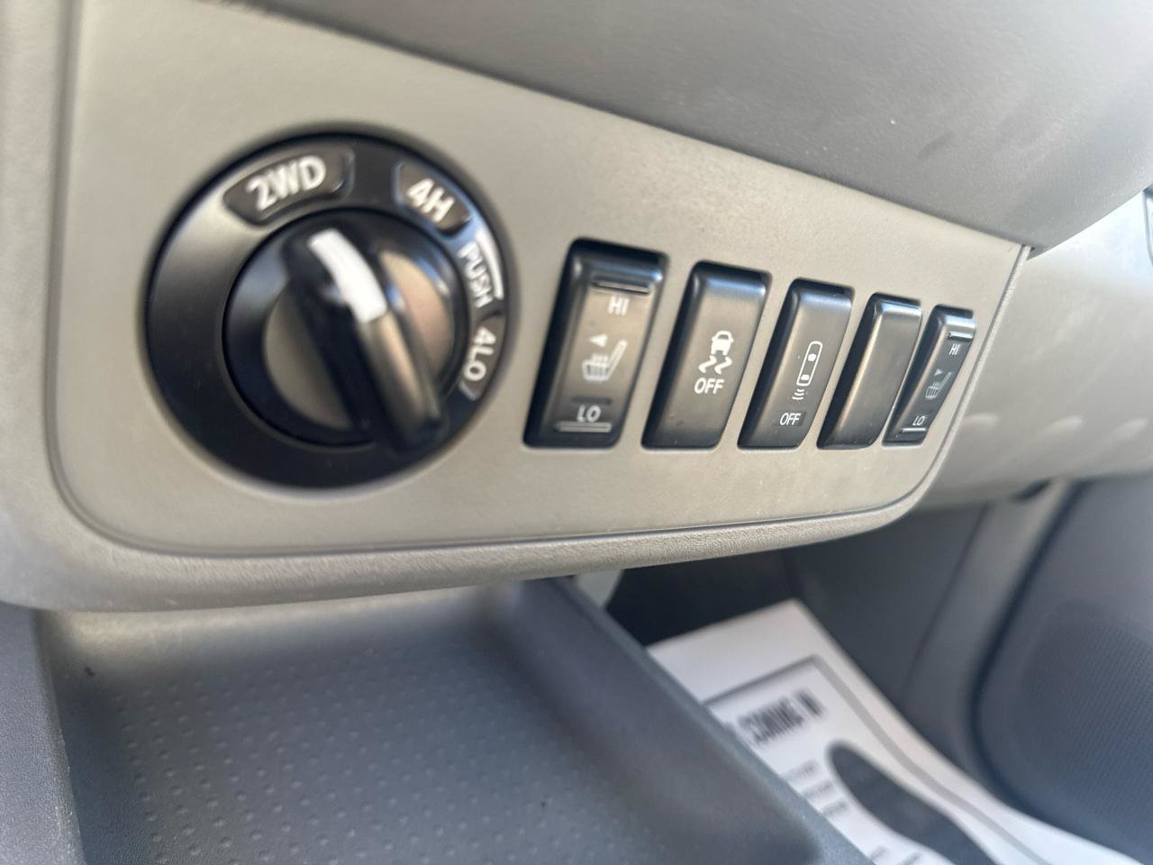 Used 2019 Nissan Frontier SV w/ Value Truck Package AWD/4WD image 40