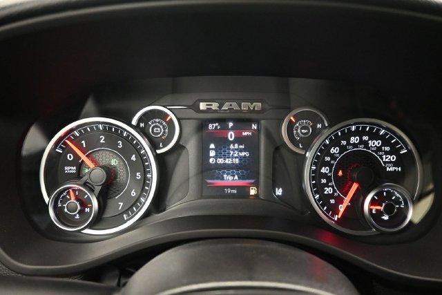 New 2027 RAM 1500 Express RWD image 5