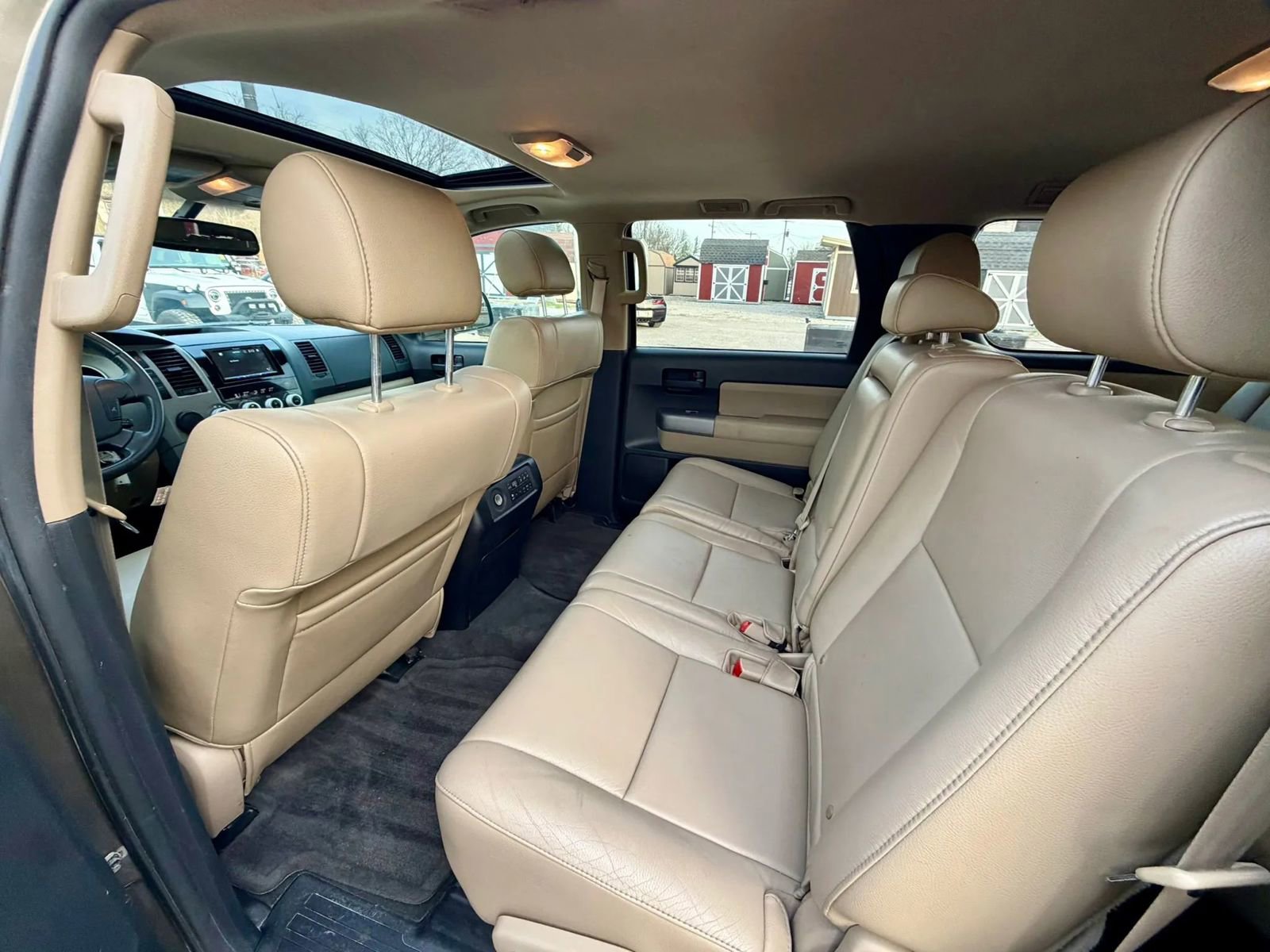 Used 2013 Toyota Sequoia SR5 w/ Premium Pkg image 11