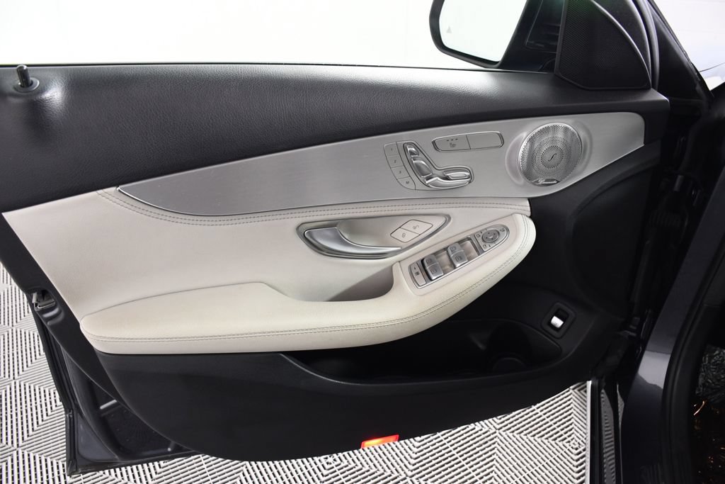 Used 2015 Mercedes-Benz C 300 4MATIC Sedan image 14