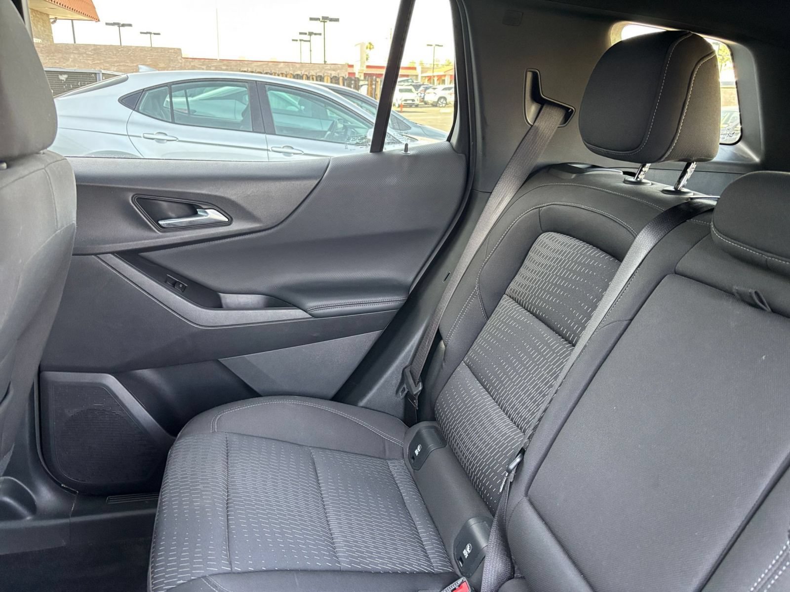 Used 2025 Chevrolet Equinox LT FWD image 39