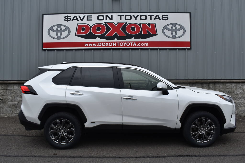 Certified 2023 Toyota RAV4 Limited w/ Limited Grade Weather Package AWD/4WD image 8