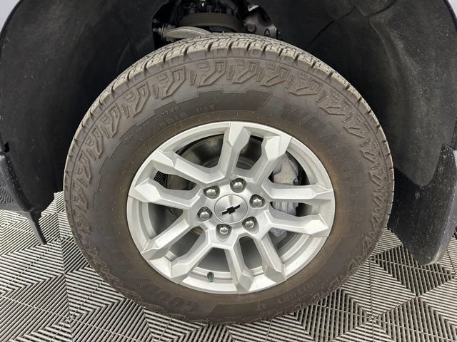 Used 2024 Chevrolet Silverado 1500 RST w/ Z71 Off-Road Package AWD/4WD image 15