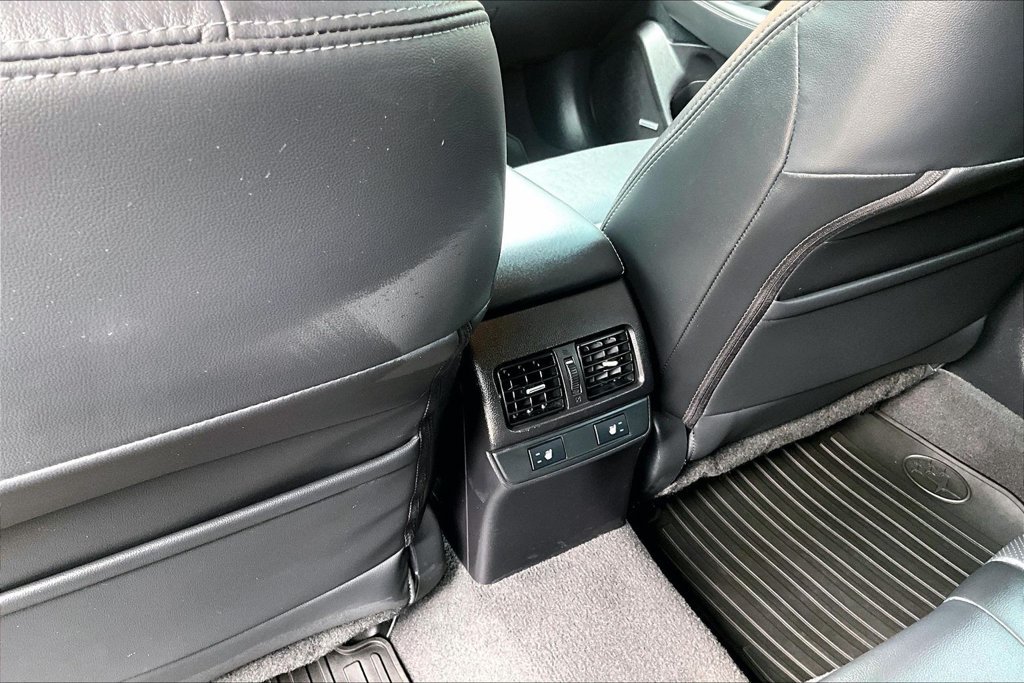 Used 2016 Subaru Outback 2.5i Limited AWD/4WD image 31