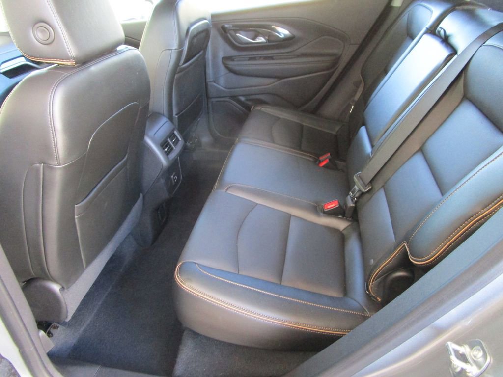 Used 2024 GMC Terrain AT4 image 15