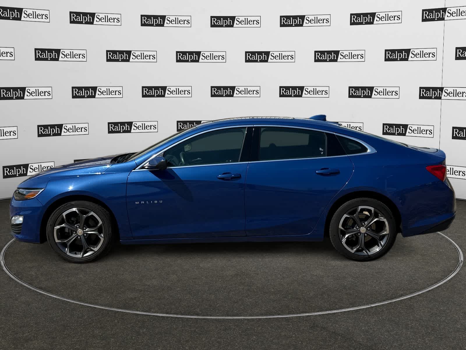 Used 2023 Chevrolet Malibu LT FWD image 3