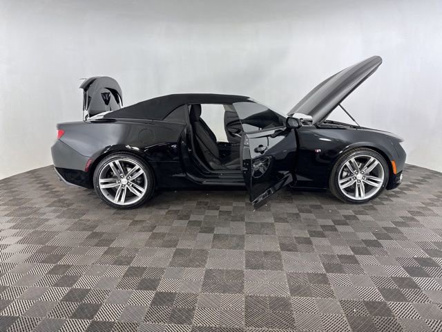 Used 2018 Chevrolet Camaro LT w/ RS Package image 15