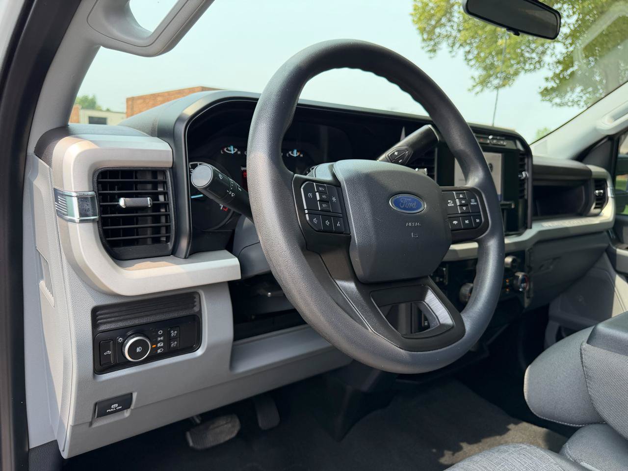 Used 2023 Ford F350 XL w/ STX Appearance Package AWD/4WD image 22