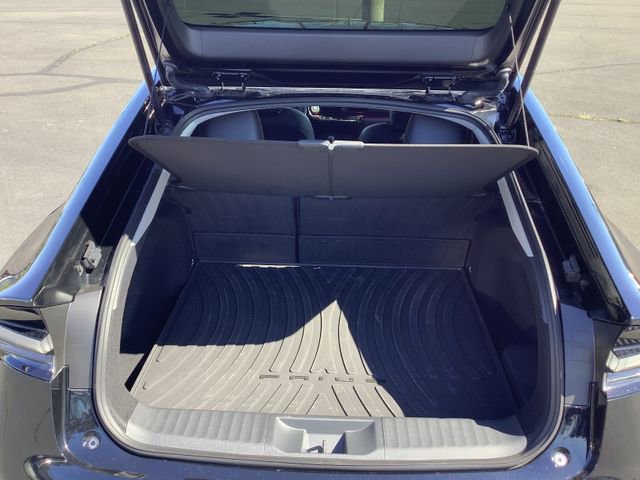 Used 2025 Toyota Prius XSE image 28