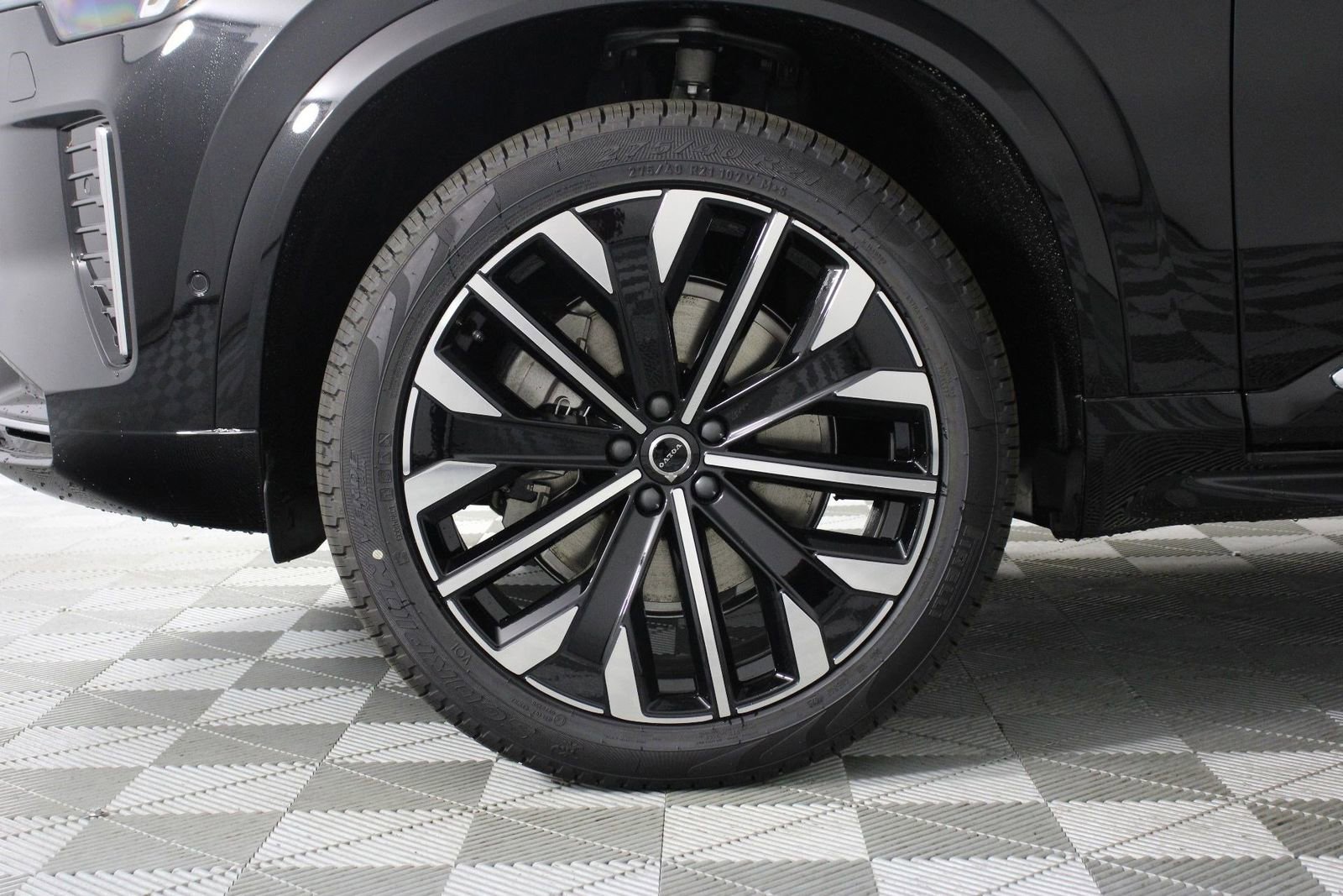 New 2026 Volvo XC90 B5 Plus image 13