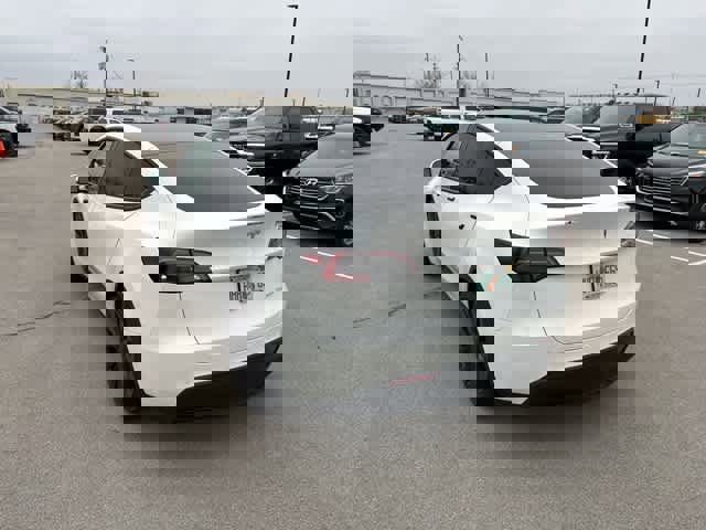 Used 2021 Tesla Model Y Performance image 17