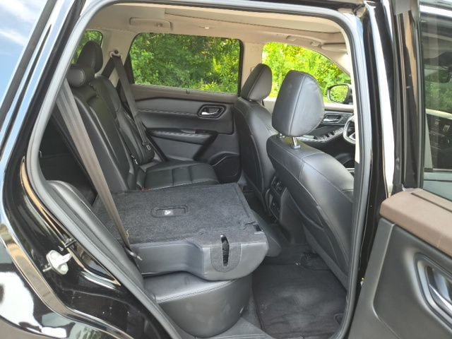 Used 2023 Nissan Rogue SL w/ SL Premium Package AWD/4WD image 14