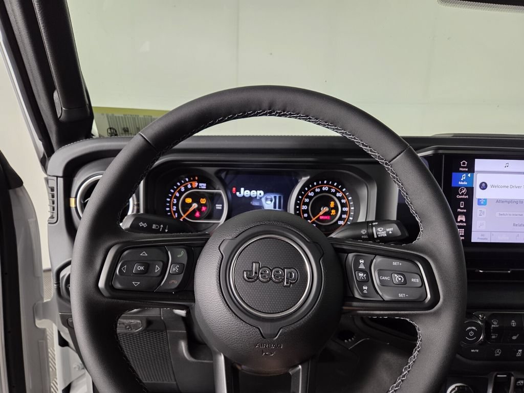 New 2026 Jeep Gladiator Sport AWD/4WD image 15