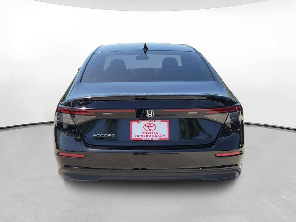 Used 2023 Honda Accord LX image 5
