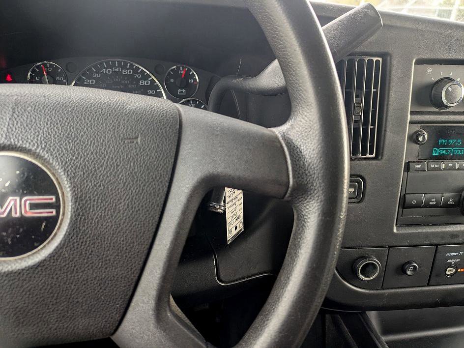 Used 2018 GMC Savana 3500 Extended w/ Driver Convenience Package image 17