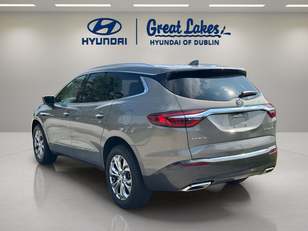 Used 2018 Buick Enclave Avenir w/ Trailering Package FWD image 3
