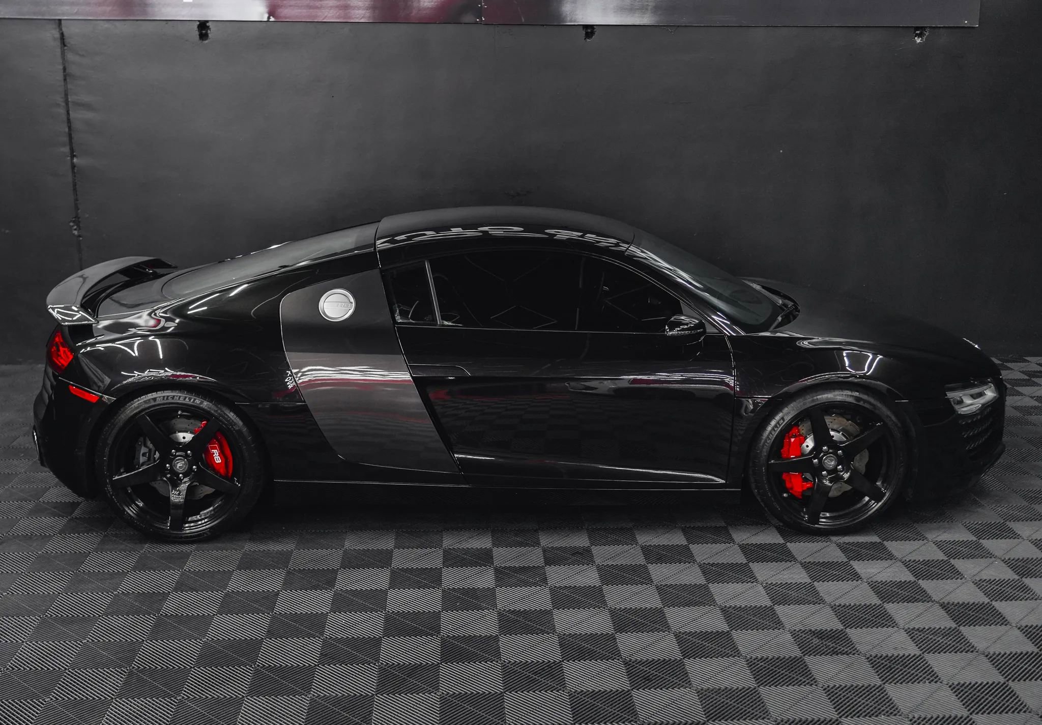 Used 2015 Audi R8 V8 image 17