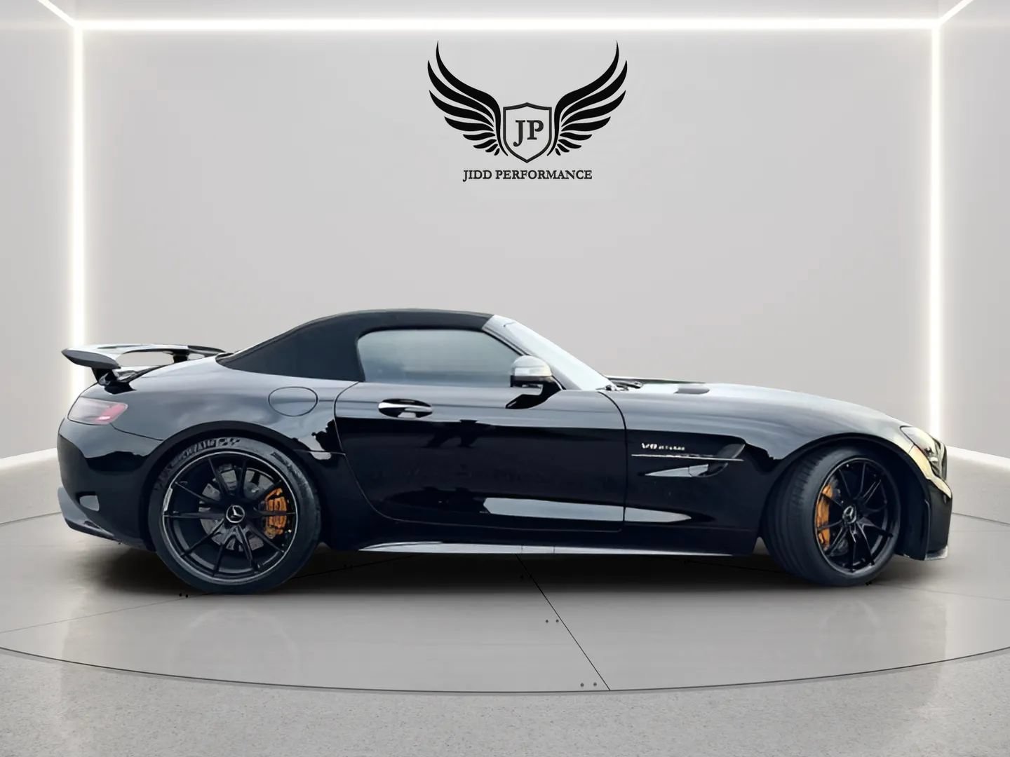 Used 2020 Mercedes-Benz AMG GT R image 16