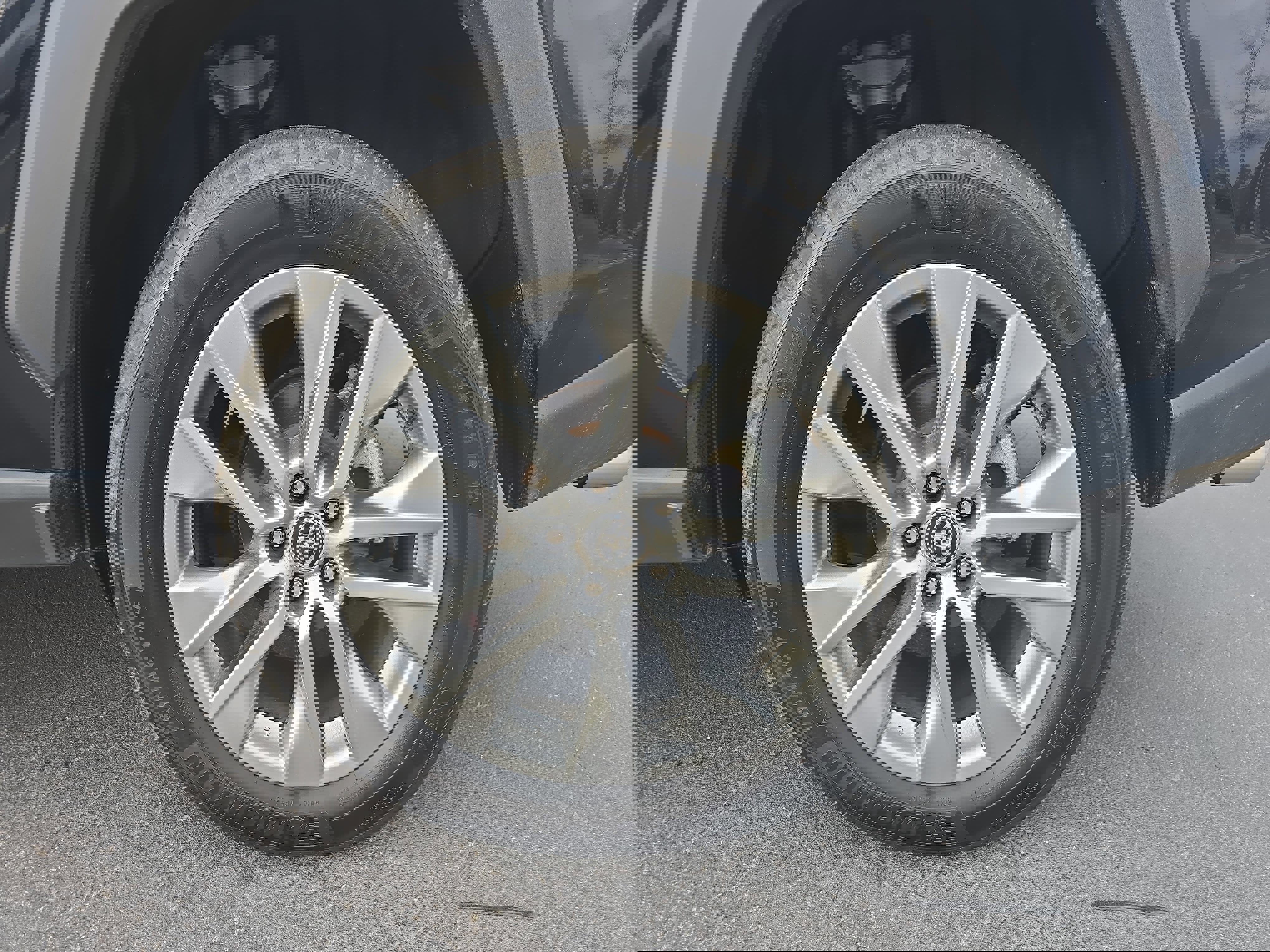 Used 2023 Toyota RAV4 XLE Premium image 35