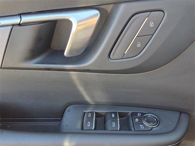 Used 2025 Buick Enclave Sport Touring image 19