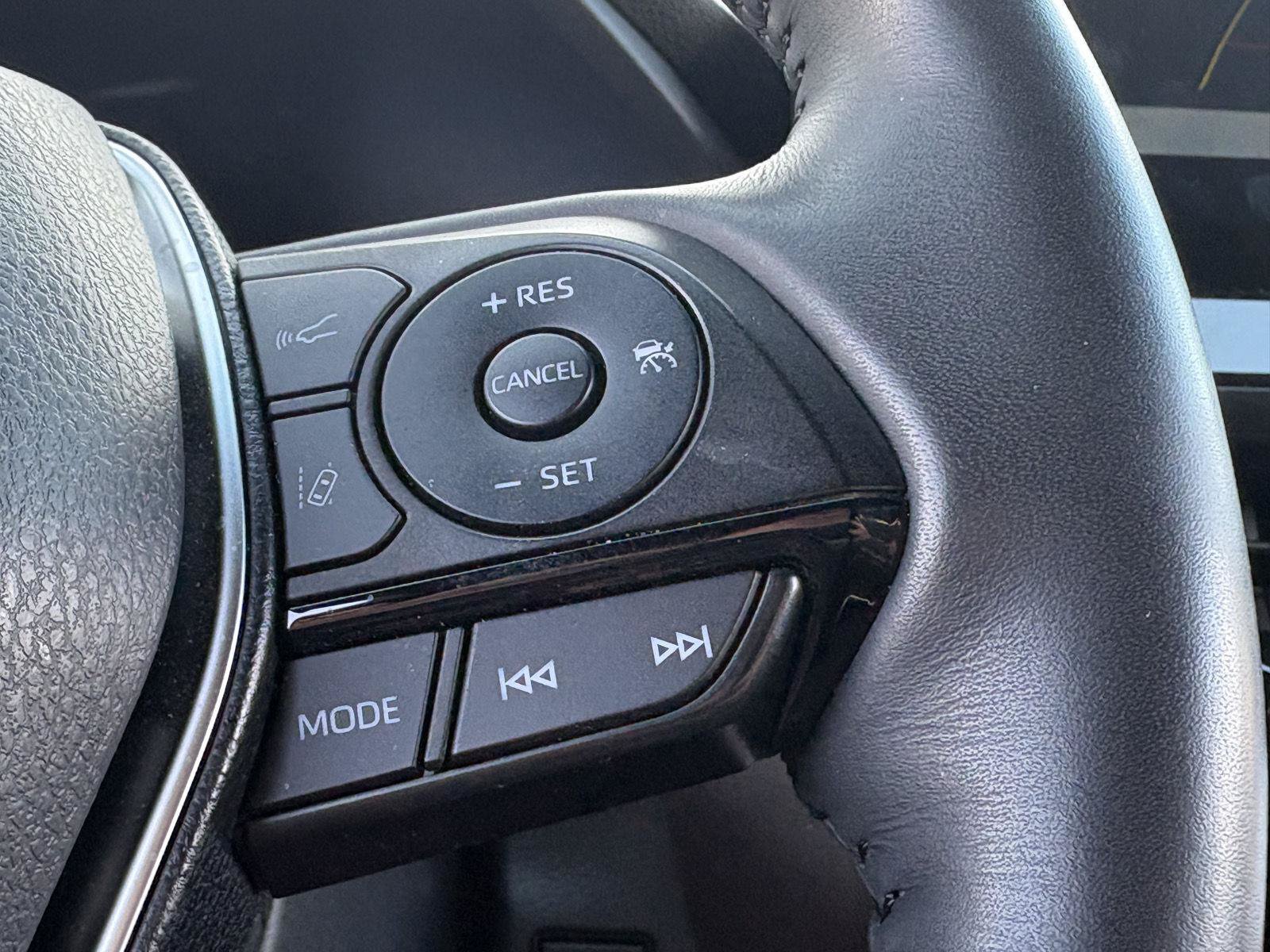 Used 2022 Toyota Venza Limited w/ Advanced Technology Package AWD/4WD image 22