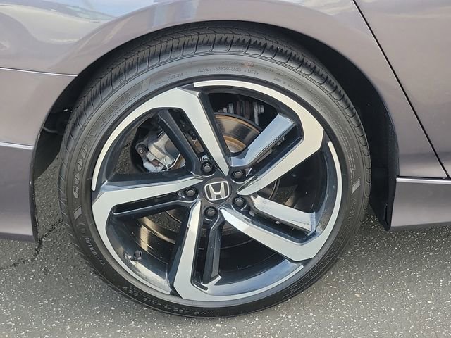 Used 2018 Honda Accord Sport image 6