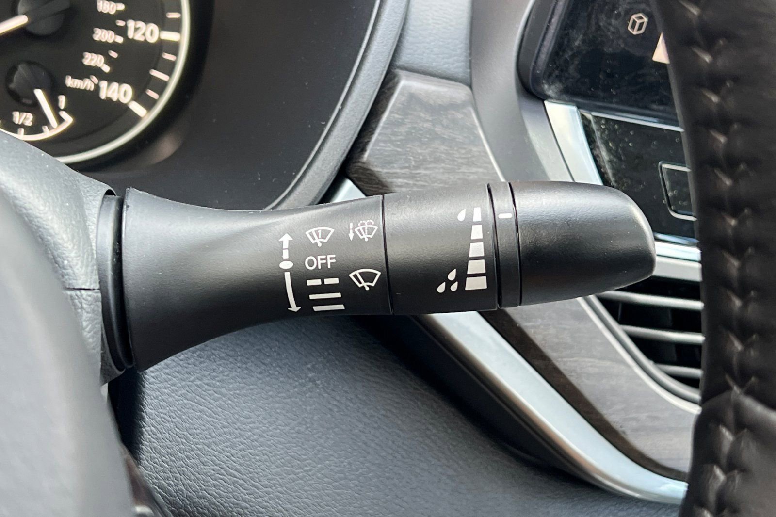 Used 2024 Nissan Altima 2.5 SL image 34