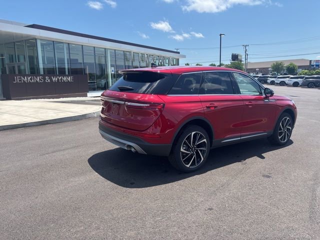 New 2025 Lincoln Corsair Reserve image 3