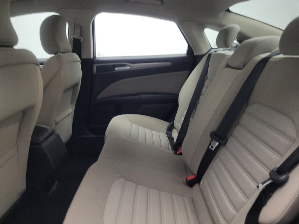 Used 2017 Ford Fusion S image 18