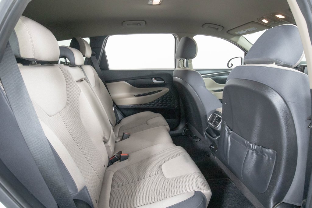 Used 2020 Hyundai Santa Fe SE image 17