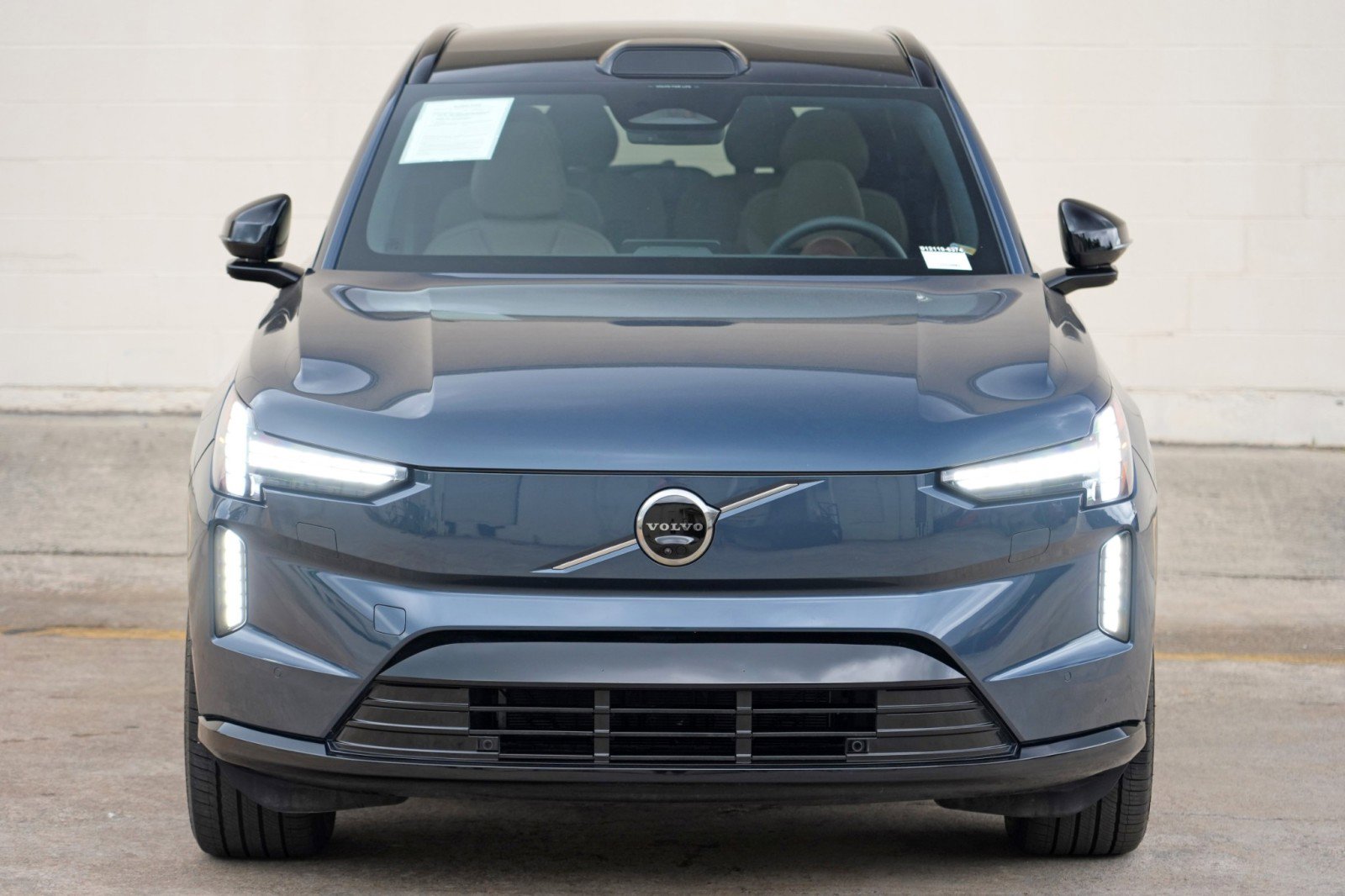 Used 2025 Volvo EX90 Ultra AWD/4WD image 47