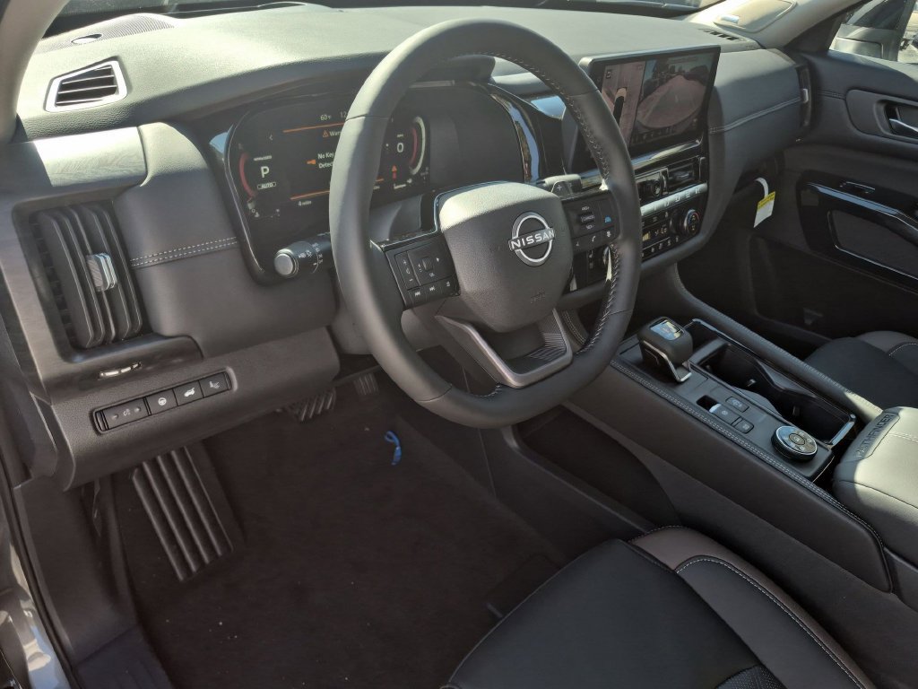 New 2026 Nissan Pathfinder Platinum AWD/4WD image 5