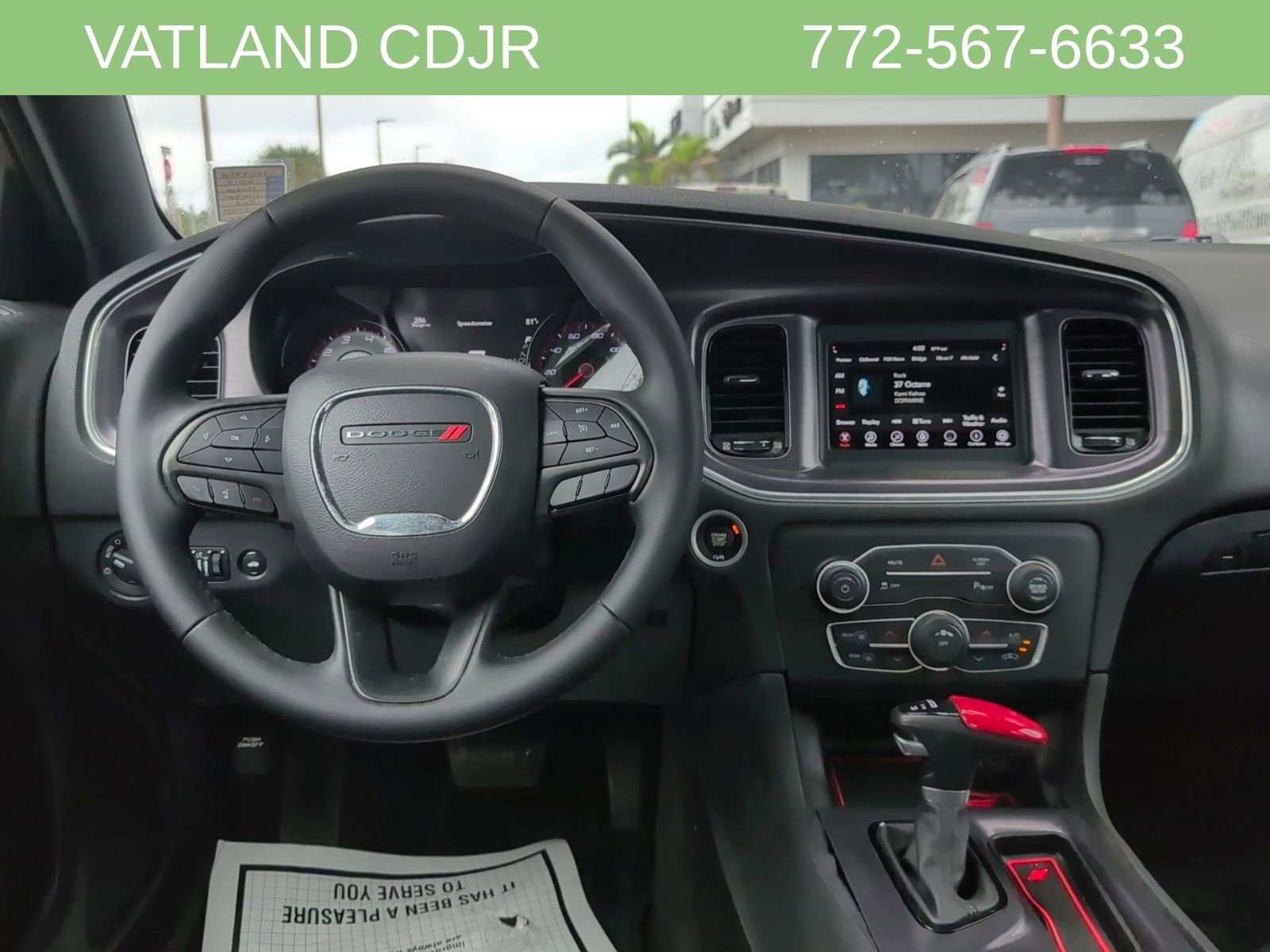 Used 2018 Dodge Charger SXT w/ Blacktop Package image 11