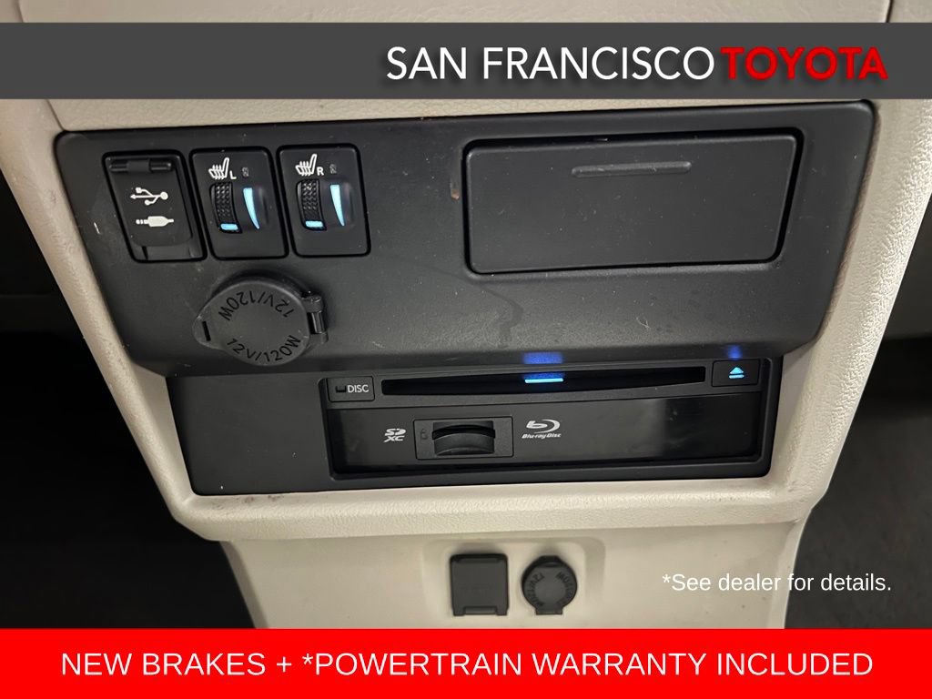 Used 2016 Toyota Sienna XLE Premium FWD image 30